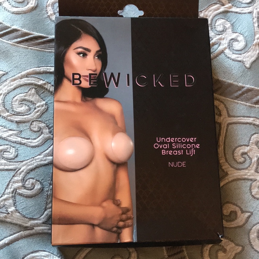 Bewicked undercover oval silicone Breast lift in Nude